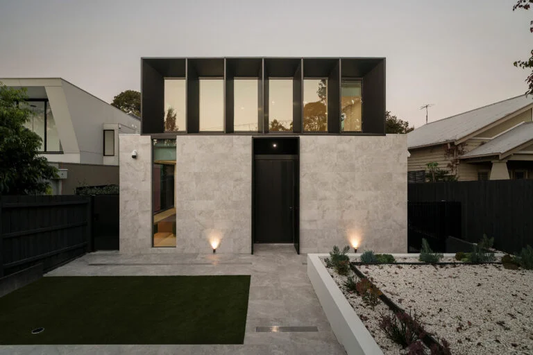 Front elevation of Aintree House, a custom home in Glen Iris designed by Wang Architects